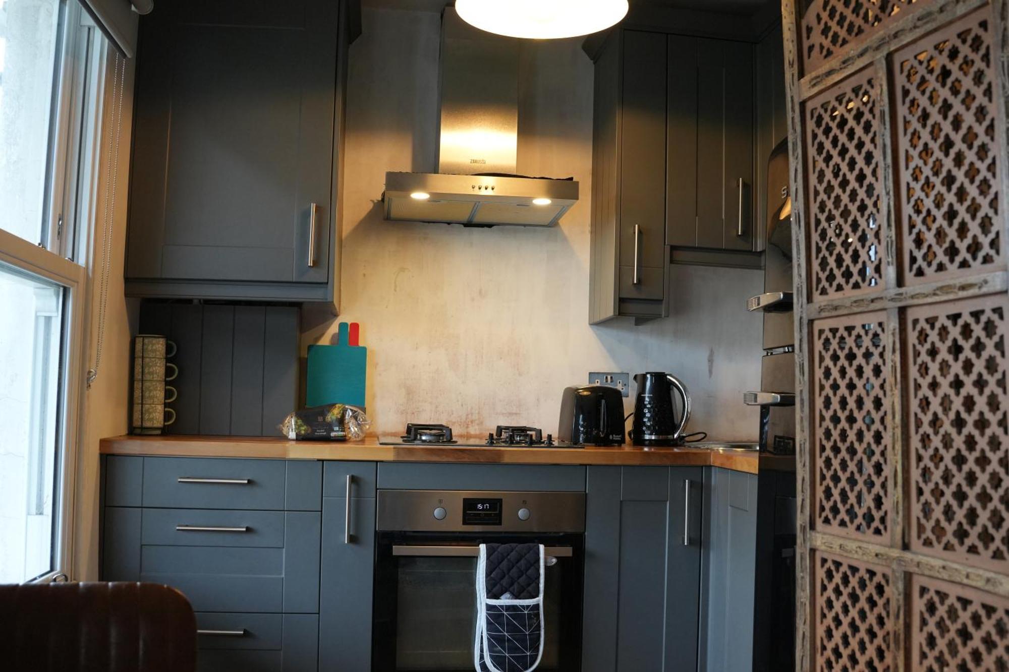 Stylish-Brockley-Entire Place Apartment Лондон Екстериор снимка