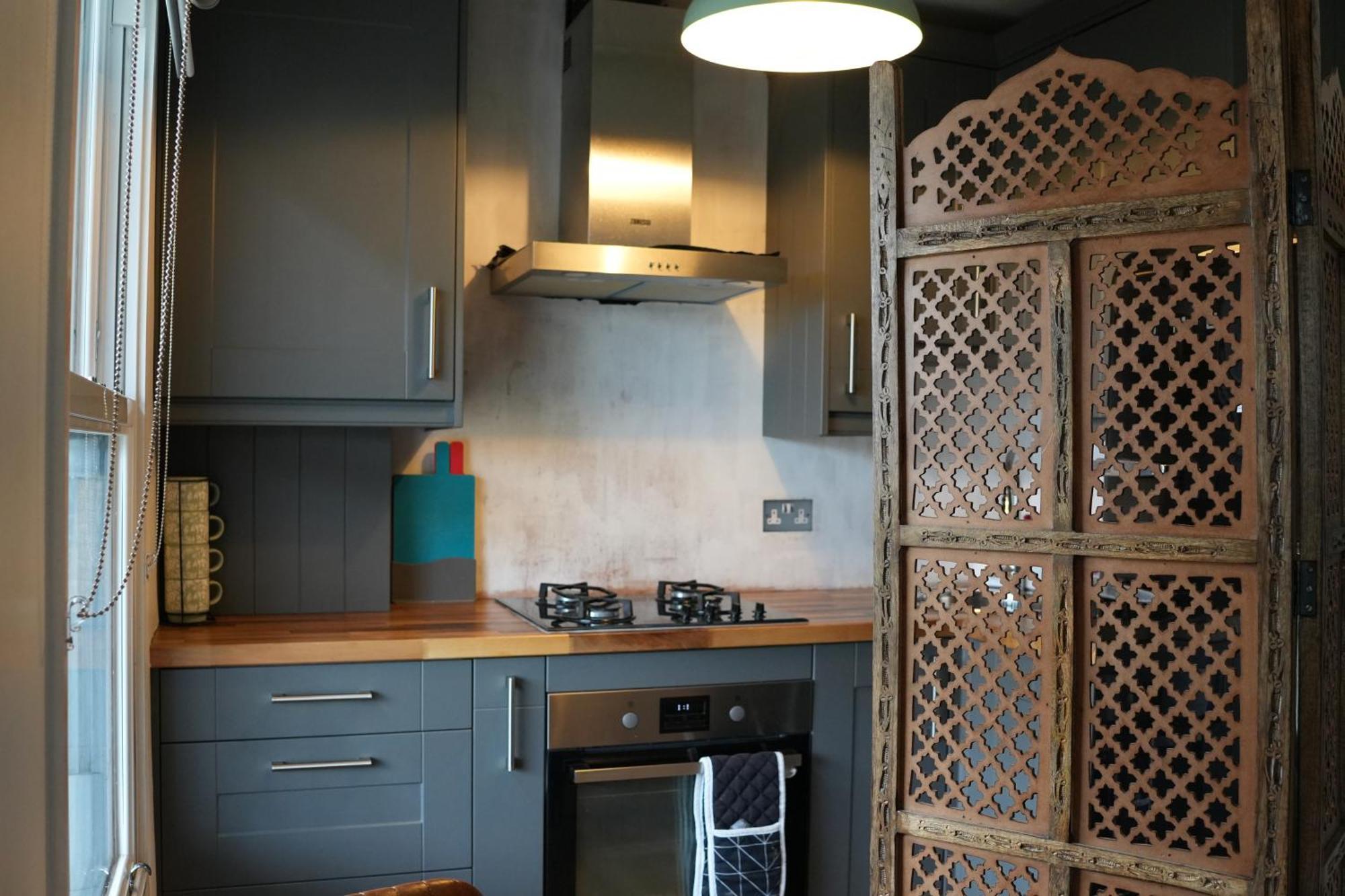 Stylish-Brockley-Entire Place Apartment Лондон Екстериор снимка
